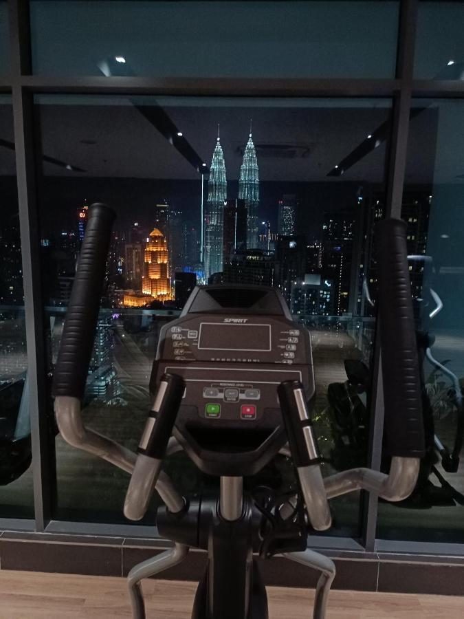 Lx 39A Balcony Klcc View 1 Bedroom Infinity Pool Kuala Lumpur Eksteriør billede