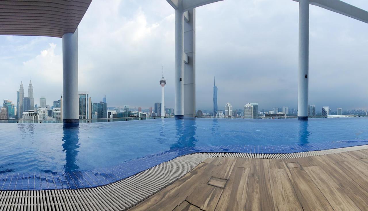 Lx 39A Balcony Klcc View 1 Bedroom Infinity Pool Kuala Lumpur Eksteriør billede