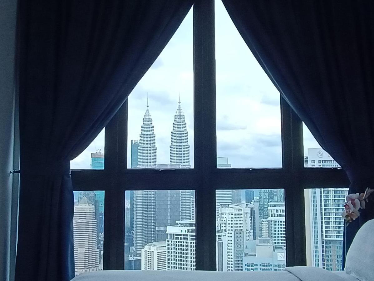 Lx 39A Balcony Klcc View 1 Bedroom Infinity Pool Kuala Lumpur Eksteriør billede