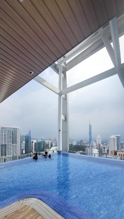 Lx 39A Balcony Klcc View 1 Bedroom Infinity Pool Kuala Lumpur Eksteriør billede